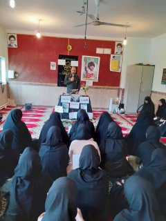 برگزاری مراسمات شهادت سردار در مدارس توسط مبلغین مدرسه وائمه جماعت